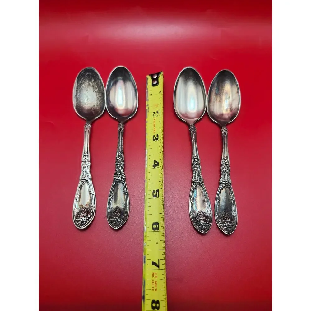 4 Oneida La Vigne Silverplate 1908 Five O’Clock Teaspoon Vintage Grape 5 1/8”